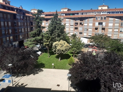 Piso 4 habitaciones de 193 m² en La Bañeza (24750)