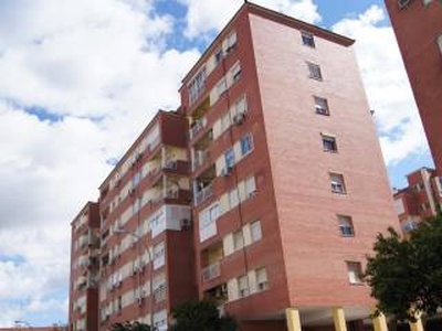 Piso de cuatro habitaciones Alberche, El Plantinar-El Juncal-Avenida de la Paz, Sevilla