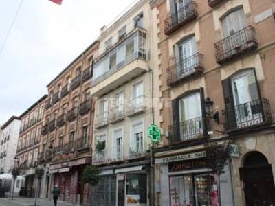 Piso de dos habitaciones cuarta planta, Casco Histórico, Guadalajara