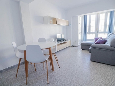 Piso en alquiler en Barrio Alto - San Félix - Oliveros - Altamira de 4 habitaciones con terraza y muebles