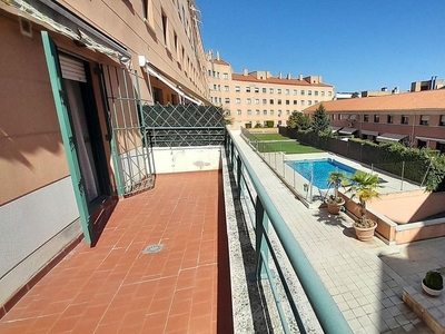 Piso en alquiler en Covaresa - Parque Alameda de 2 habitaciones con terraza y piscina