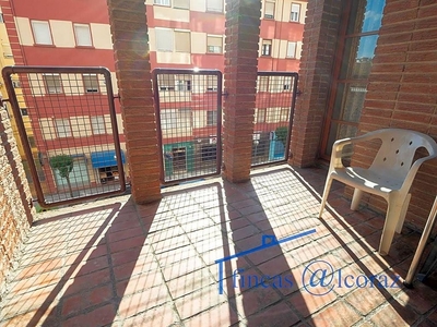 Piso en alquiler en Santiago de 4 habitaciones con terraza y garaje