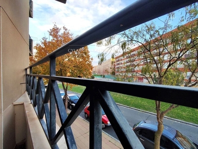 Piso en alquiler en Tejares -Chamberí - Alcades de 3 habitaciones con garaje y balcón