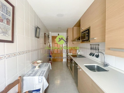 Piso en venta en Burgo de Osma-Ciudad de Osma de 2 habitaciones con terraza y calefacción
