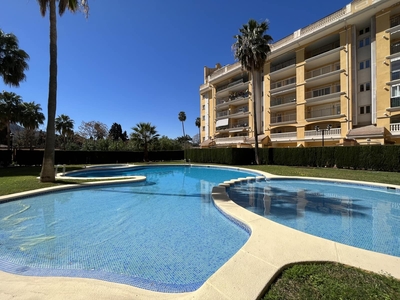 Piso en venta en Dénia, Alicante