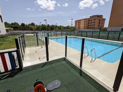 Piso en venta en Larache de 4 habitaciones con terraza y piscina