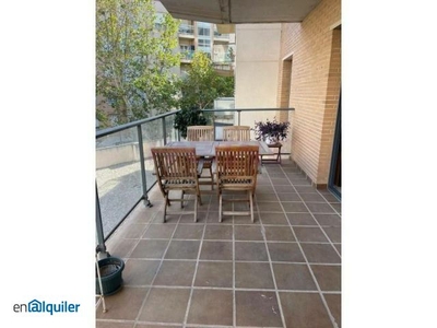 Se alquila vivienda con gran terraza en la zona de Valterna, Paterna.