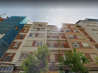 Venta de piso en Centro - Logroño de 3 habitaciones con terraza