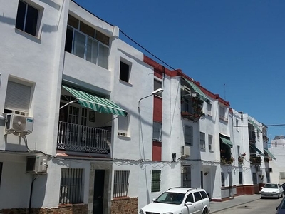 Venta de piso en Palacios y Villafranca (Los) de 2 habitaciones con calefacción