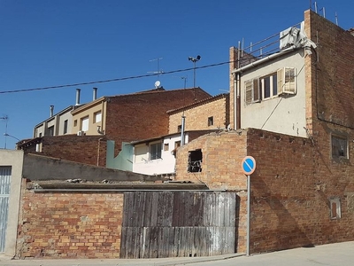 Venta de piso en Vallfogona de Balaguer de 4 habitaciones con terraza