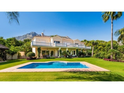 Villa de Lujo en Alquiler en Marbella, Málaga