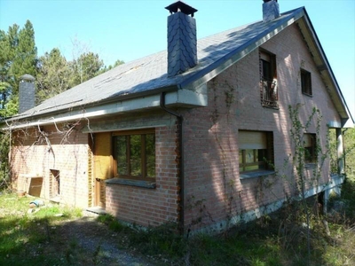 Casa con terreno en Camponaraya