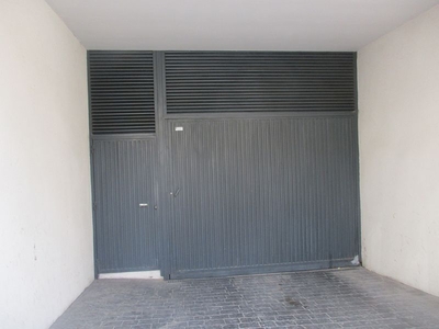 Garaje en venta en Crevillent de 28 m²