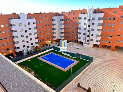 Venta de dúplex con piscina y terraza en Zamora, Poligono la hiniesta