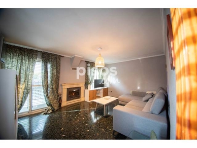 Casa adosada en venta en Calle de la Verge de Monteserrat, 36 en Picanya por 370.000 €