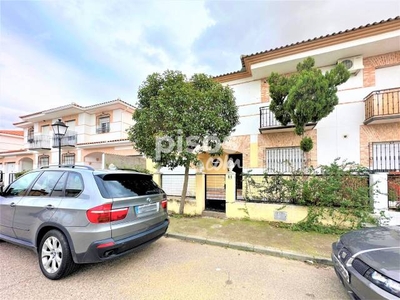 Casa adosada en venta en Calle Saturnino López López en Villarejo de Montalbán por 85.000 €