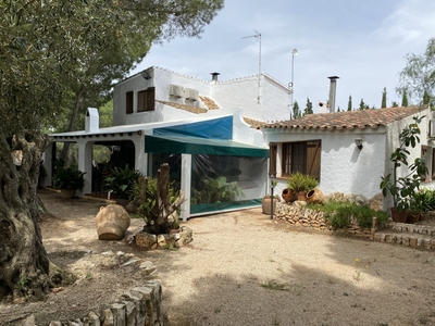 Casa-Chalet en Venta en Ametlla De Mar, L Tarragona BARRIS MARíTIMS