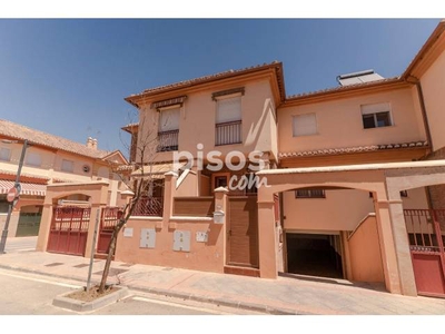 Casa en venta en Calle del Girasol en Zona Avenida de los Ogíjares por 225.000 €