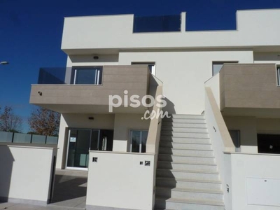 Casa en venta en Residencial de Obra Nueva de Bungalows en Pilar de La Horadada