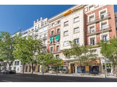 Piso en alquiler en Calle de Ferraz en Argüelles por 2.200 €/mes