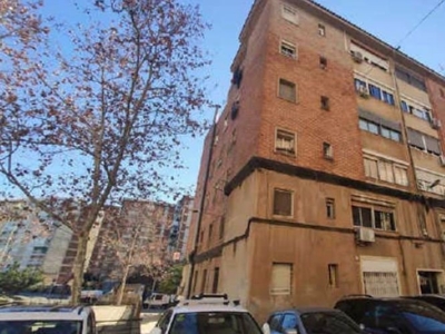 Piso en Cornellà de Llobregat (Barcelona)