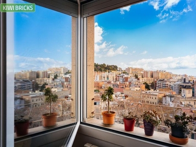 Piso en plaça d'eivissa piso con 4 habitaciones en Barcelona
