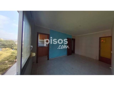 Piso en venta en Camí de la Verneda en La Verneda-La Pau por 120.175 €