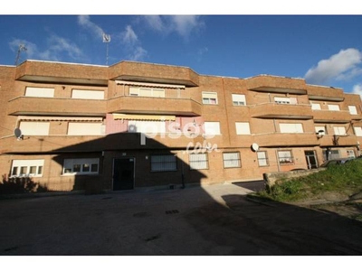 Piso en venta en Camino Tejares, 1