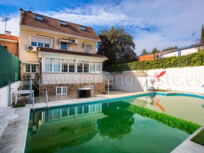 Venta de casa con piscina y terraza en Distrito Municipal I (sin urbanizaciones) (Pozuelo de Alarcón)
