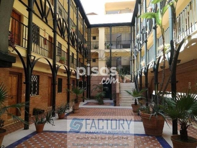 Apartamento en alquiler en Avenida Torneo, cerca de Calle Santa Clara