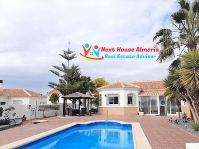 Arboleas villa en venta