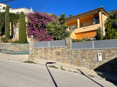 Casa-Chalet en Venta en Palau Saverdera Girona