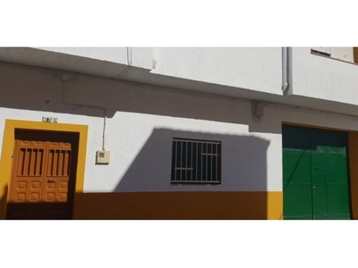 Casa de 4 habitaciones con un gran garaje, Zona Pescadores, Algeciras.