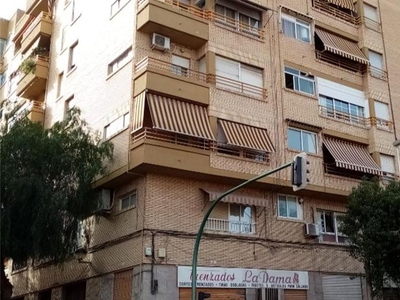Piso de alquiler en Calle Clara de Campoamor, 15, Carrús Est - Camí dels Magros