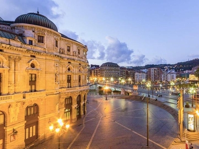 Piso de alquiler en Casco Viejo