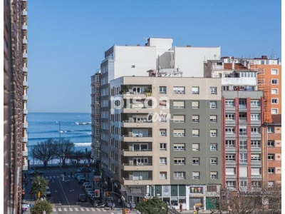 Piso en venta en Calle de Menéndez Pelayo, 11