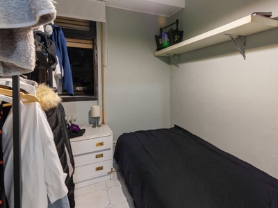 Se alquilan habitaciones en apartamento de 5 dormitorios en Bilbao
