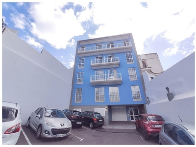 Alquiler de piso en calle Antonio Perez Diaz de 2 habitaciones con terraza y garaje