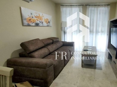 Alquiler de piso en Centro - Huelva de 2 habitaciones con muebles y aire acondicionado