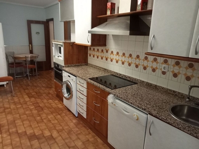 Alquiler de piso en Lovaina - Aranzabal de 3 habitaciones con terraza y garaje