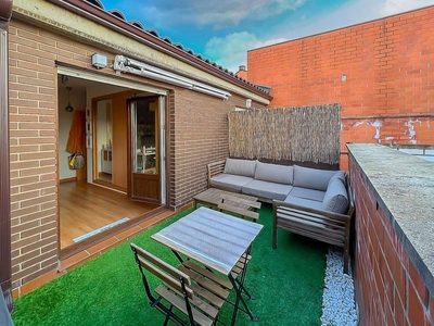 Dúplex en venta en Valverde de la Virgen de 2 habitaciones con terraza y garaje