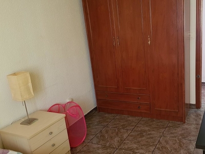 Habitación en piso compartido en Alcalá De Henares