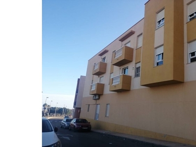 Piso 2 dormitorios + plaza de garaje en Las Cabañuelas