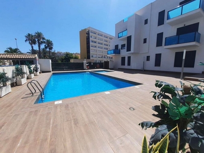 Piso en venta en Nueva Torrevieja - Aguas Nuevas de 1 habitación con terraza y piscina