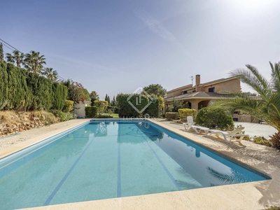 Casa / villa de 445m² en venta en La Eliana, Valencia