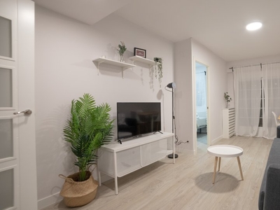 Apartamento de 3 dormitorios en alquiler en Pinar del Rey, Madrid