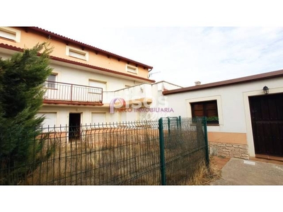 Casa adosada en venta en Calle de las Eras