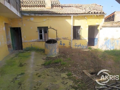 Casa de pueblo para reformar en Santa Olalla