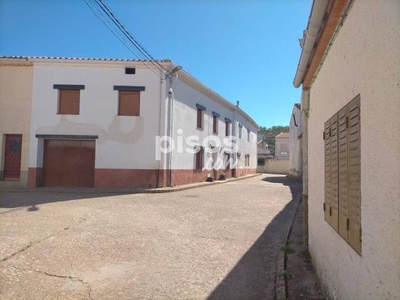 Chalet en alquiler en Calle Ocejón