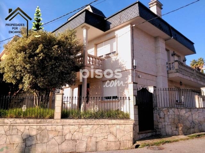 Chalet en venta en Calle Abelendo